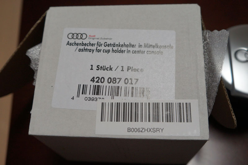 Audi カップホルダー灰皿　3.JPG
