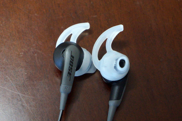 Bose SoundSport in-ear headphones (7).JPG