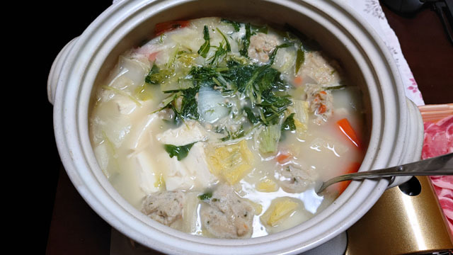 鶏がらスープの水炊きで豚のしゃぶしゃぶ (2).JPG